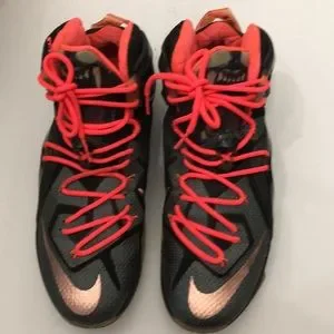 RARE! Kyrie Irving “Hot Punch” 3rd in series Nike Basketball Shoes -US 10.5 men Nike | Shoes | Nike Lebron James Xii 25 Rose Gold Basketball  main image 4